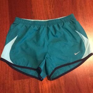 nike shorts xs